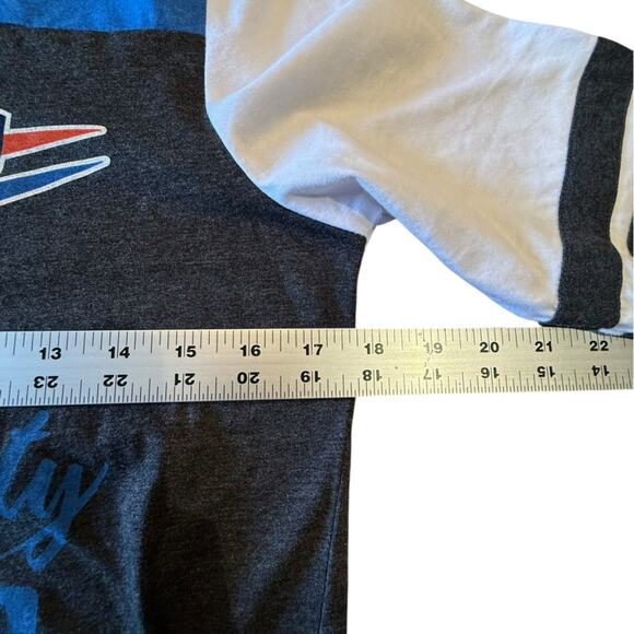 OKC Thunder Women’s Medium 3/4 Sleeve Shirt - Blue, Black, and White - Picture 3 of 5